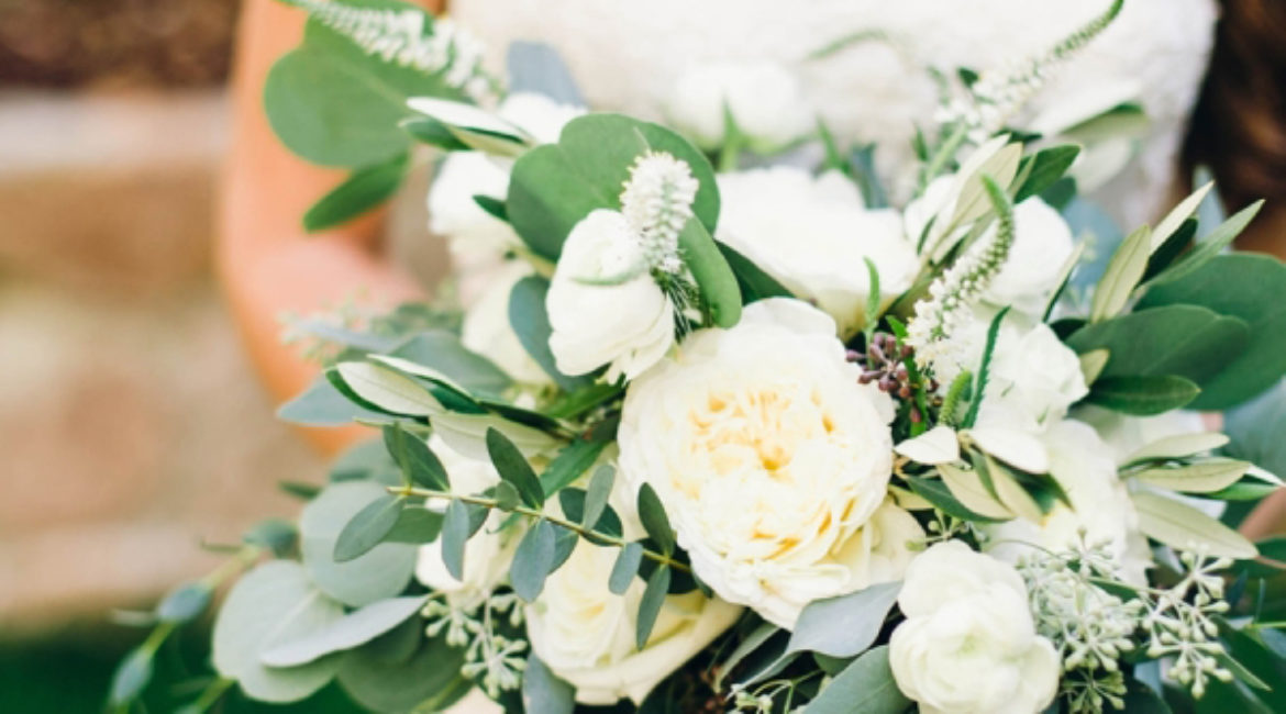 Greenery nuanţă nuntă în 2017