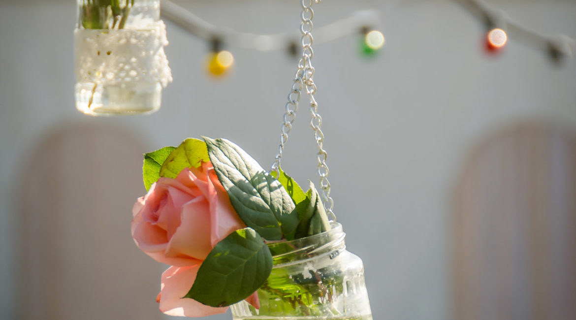 5 Elemente decorative obligatorii pentru o nuntă rustică