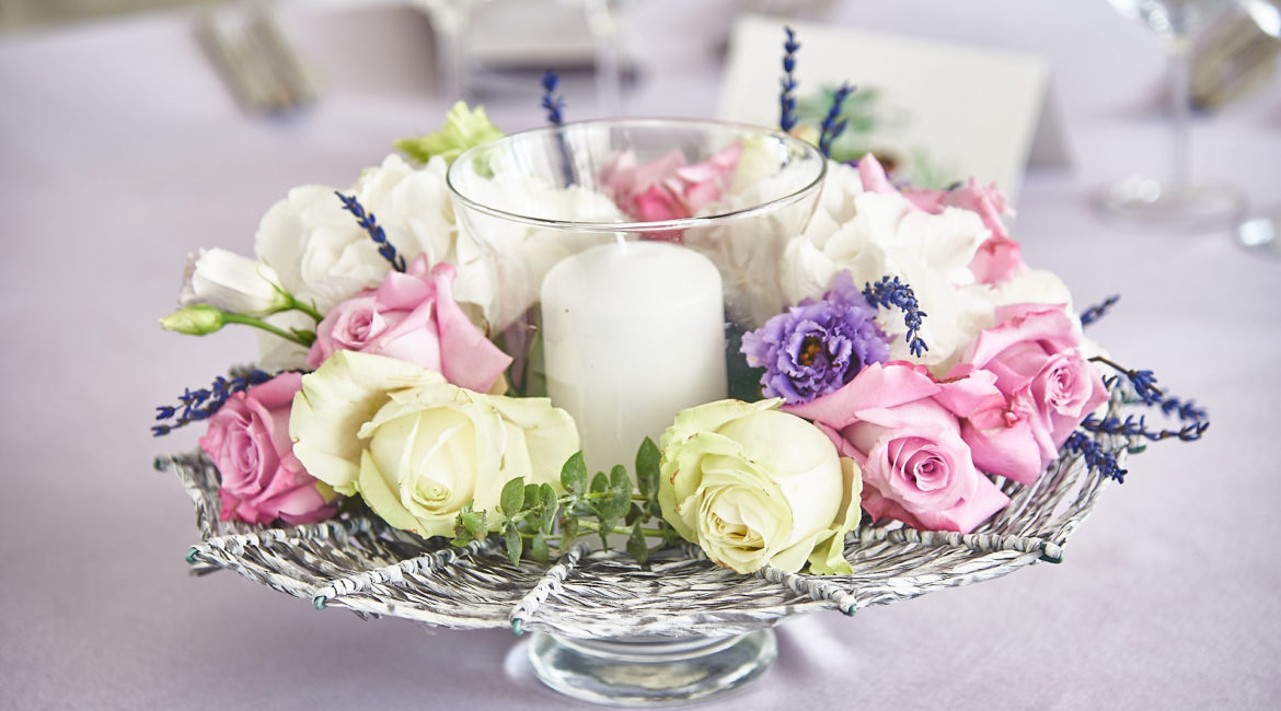 Designul floral – sfaturi pentru aranjamente de nuntă deosebite