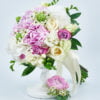 Buchet bujori roz, hortensie alba, ornithogalum